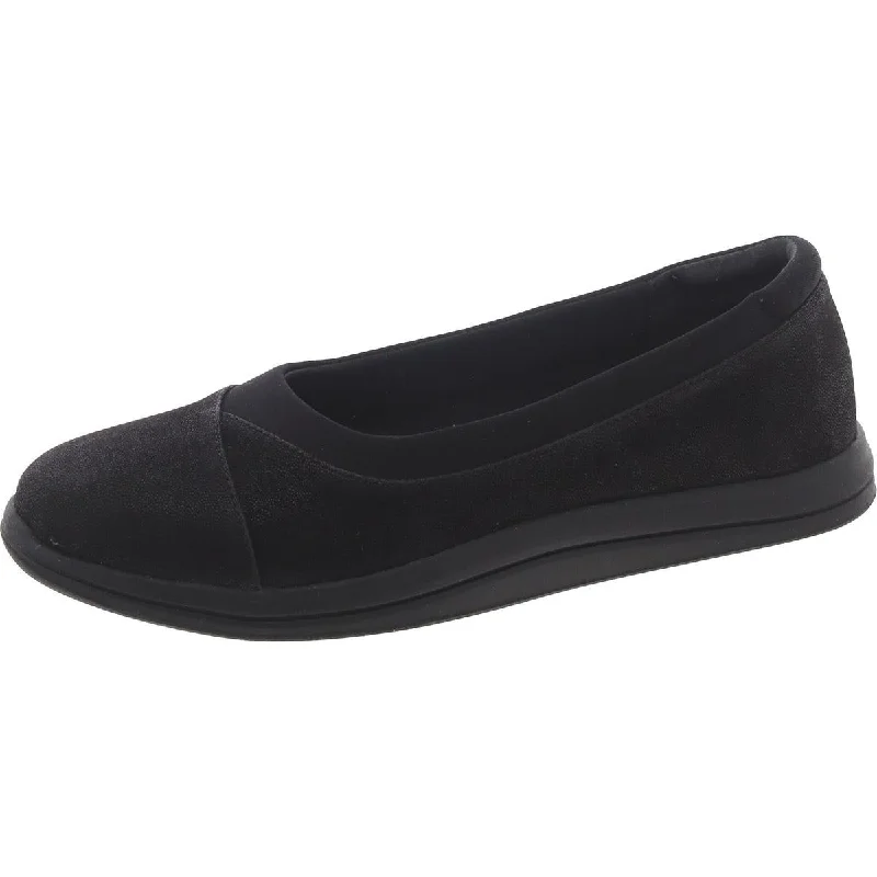 Cloudsteppers by Clarks Womens Slip On Round Toe Slip-On Sneakers