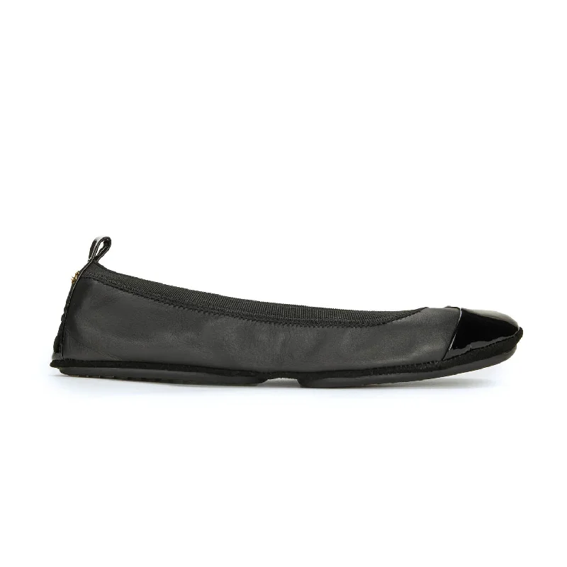 Samantha Foldable Ballet Flat in Black Leather